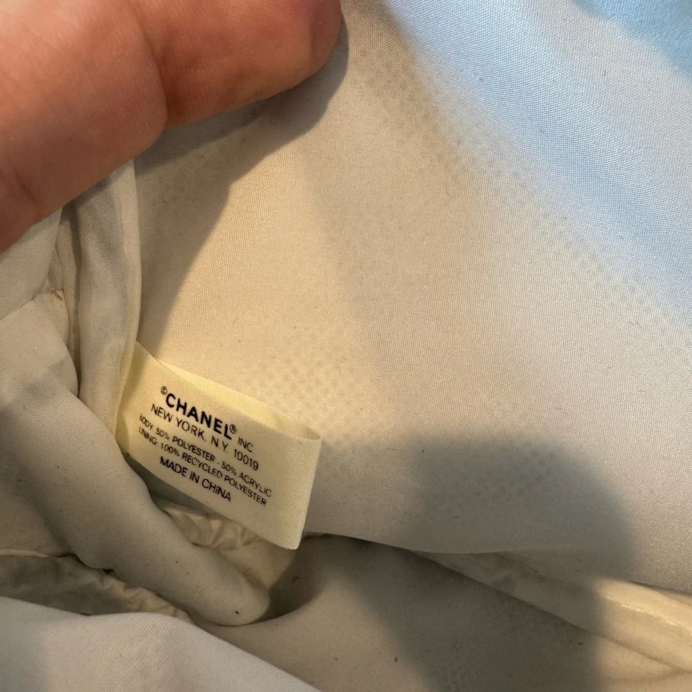 Chanel Black, White and Silver Woven Cosmetic Bag - Picture 5 of 8